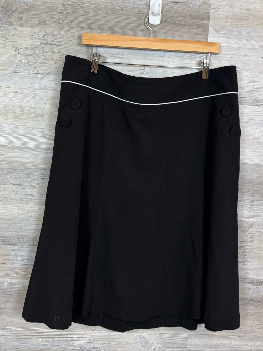 Lane Bryant Black A Line Skirt Size 16 Wool Stretch Sailor Button Piping Accent